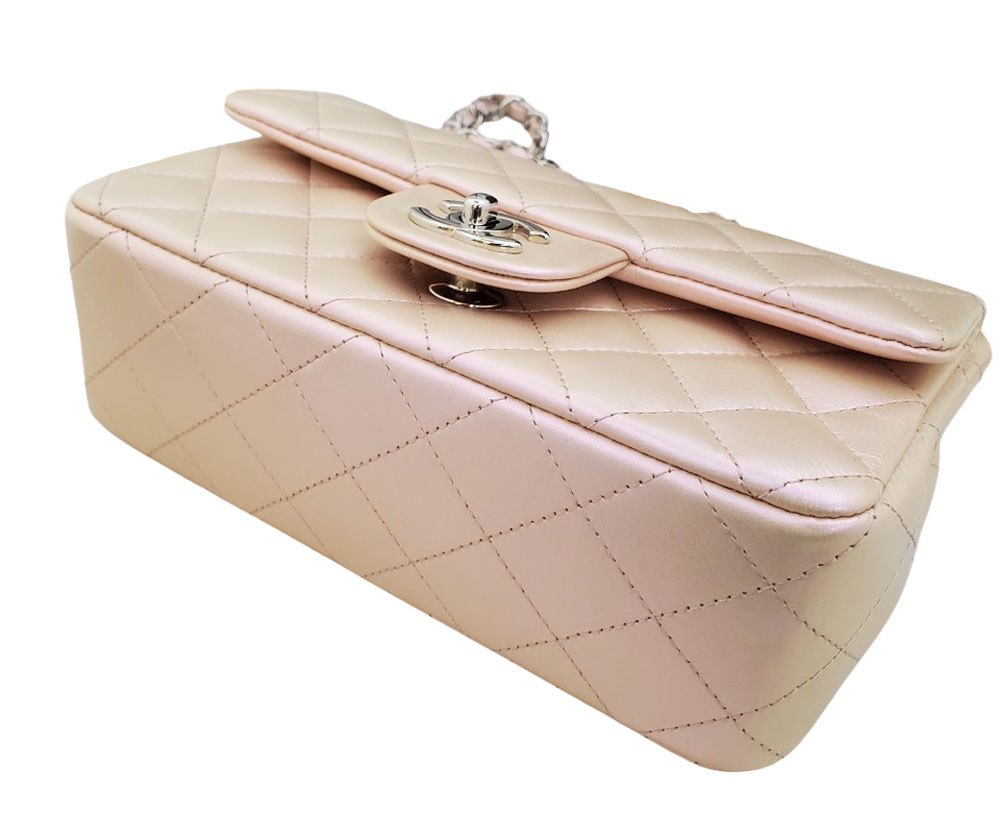 シャネル CHANEL ラムスキン ミニマトラッセ チェーンショルダー A69900 メタリックピンク