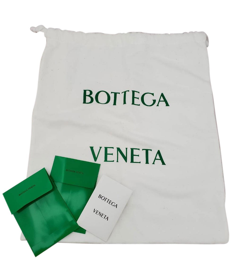 ボッテガヴェネタ BOTTEGA VENETA ラムスキン イントレチャート カメラバッグ ブラック