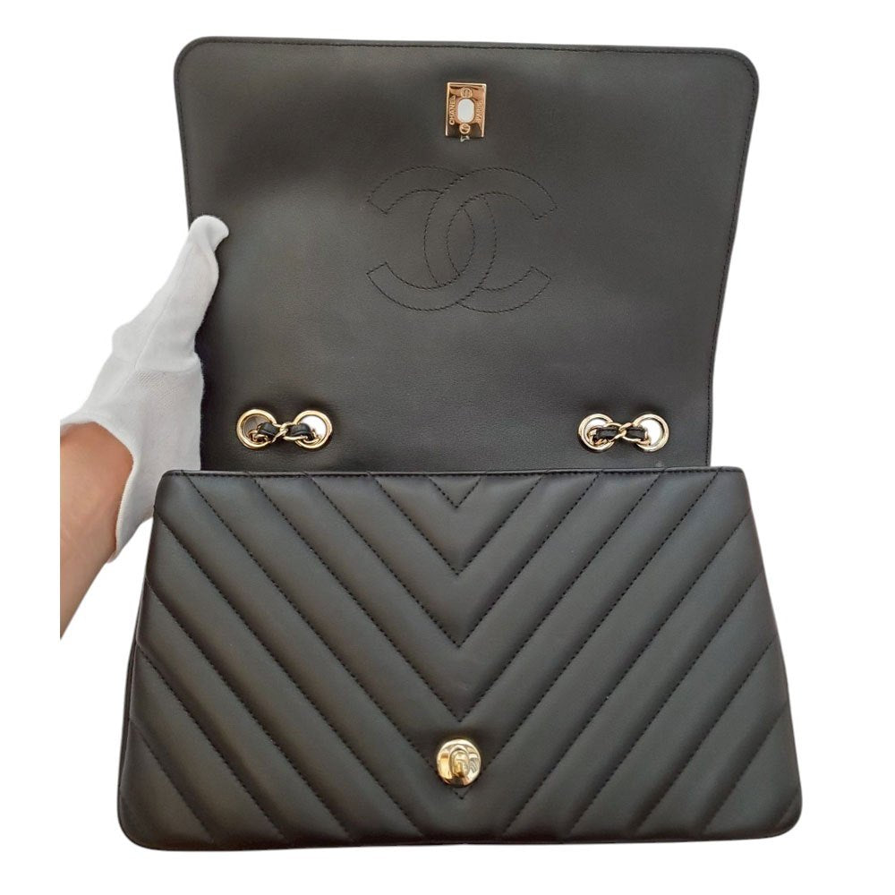 シャネル CHANEL ブラック ラムスキン VステッチWチェーン ショルダーバッグ