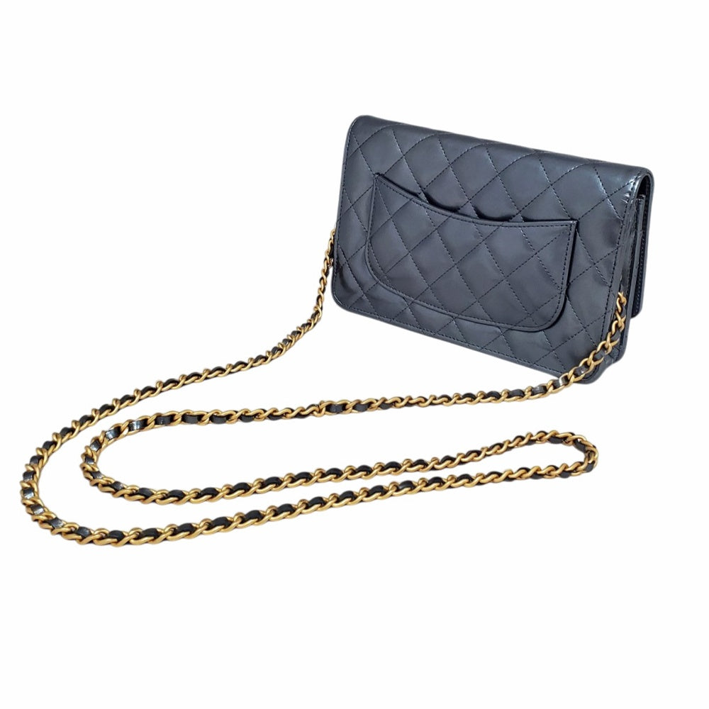シャネル CHANEL マトラッセ チェーンウォレット ショルダーバッグ メタリックブルー ラムスキン/PW24079