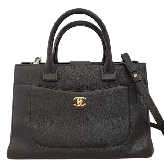 シャネル  CHANEL  カーフスキン  ネオエグゼクティブ  2wayトートバッグ  A69930
