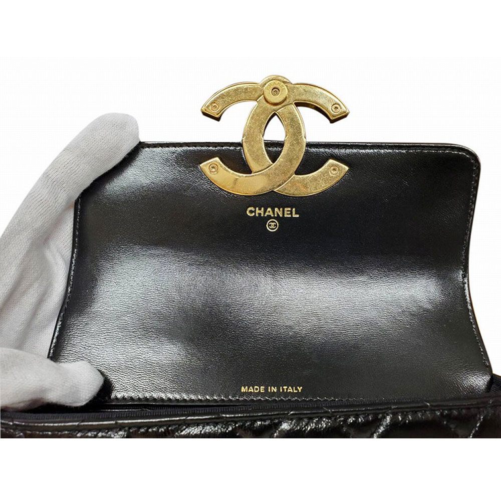 CHANEL Shiny Lambskin Matelasse Chain Shoulder Phone Case Black