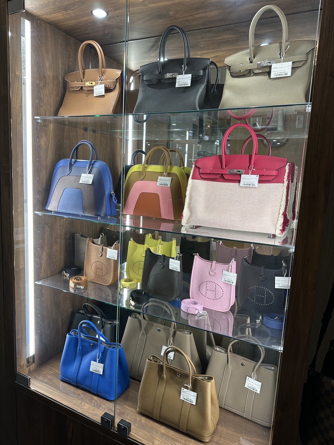 エルメス大量入荷