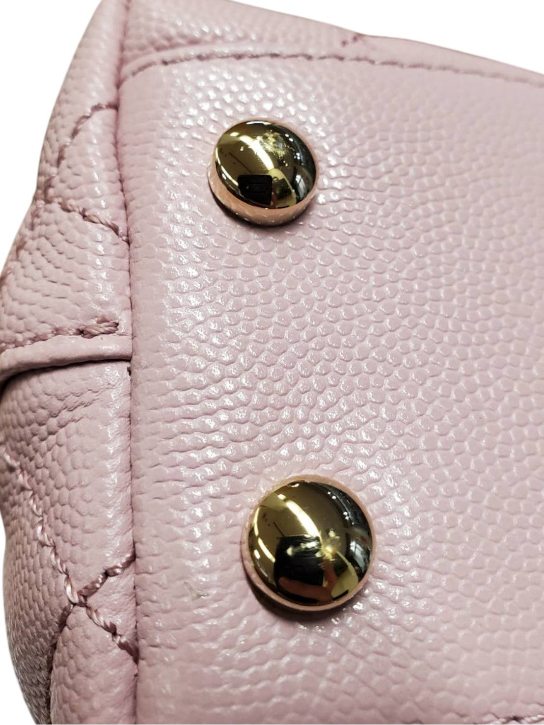 シャネル  CHANEL ココハンドルXXS ピンク キャビアスキン  ショルダーバック/PW26056