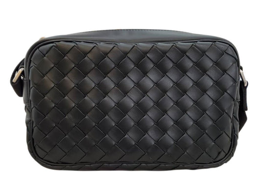 ボッテガヴェネタ	BOTTEGA  VENETA  ラムスキン  イントレチャート  カメラバッグ  ブラック
