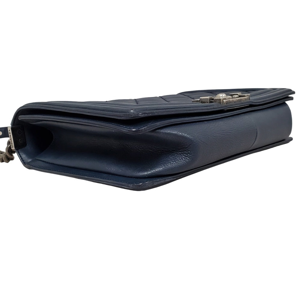 シャネル  CHANEL  ラムスキン  ボーイシャネル  CHANEL  チェーンショルダー  ラージ  A92193  ネイビー/MA2407015