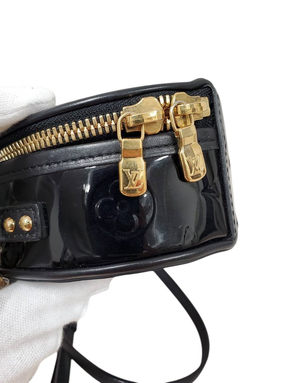 ルイヴィトン  LOUIS  VUITTON ミニボワットシャポー M90469 ブラック ヴェルニ  ショルダーバッグ/MA2608001