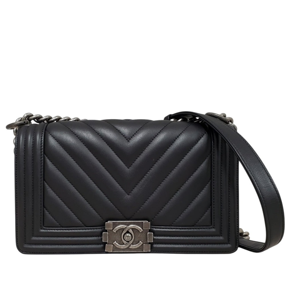 シャネル  CHANEL ボーイシャネル チェーンショルダー  A67086 ブラック ラムスキン/MA2609025