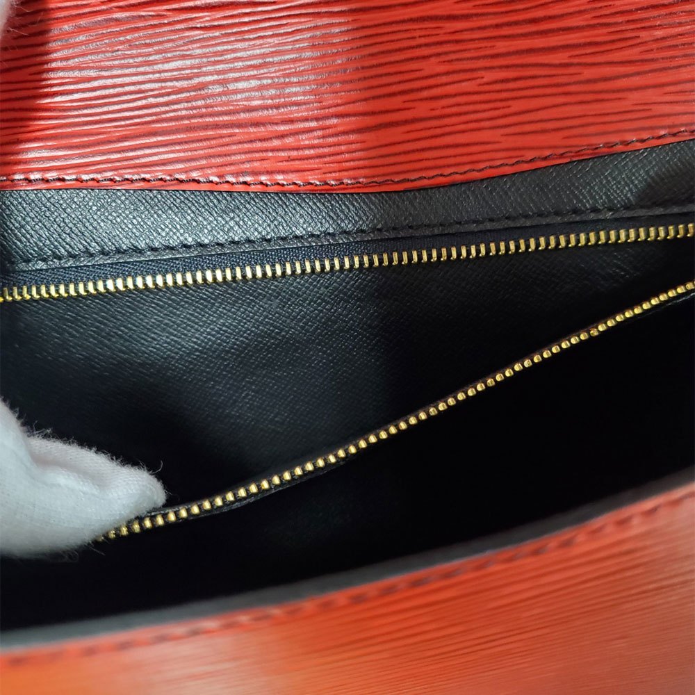 ルイヴィトン  LOUIS  VUITTON  エピ  アールデコ  M52637  カスティリアンレッド