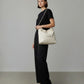 シャネル  CHANEL  シャイニーカーフスキン  CHANEL22  ハンドバッグ  ホワイト/シルバー/AT230426