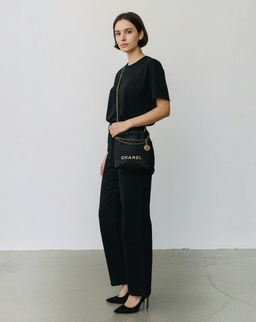 シャネル  CHANEL  シャイニーカーフスキン  CHANEL22    ミニ  ハンドバッグ  ブラック/ゴールド  AS3980/AT230716