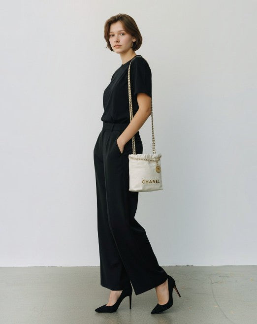 シャネル  CHANEL  シャイニーカーフスキン  CHANEL22  ミニ  チェーンショルダー  ホワイト/シルバー  AS3980/AT230822
