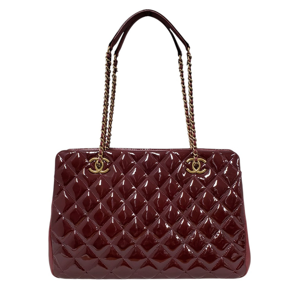シャネル CHANEL パテントレザー マトラッセ チェーントートバッグ