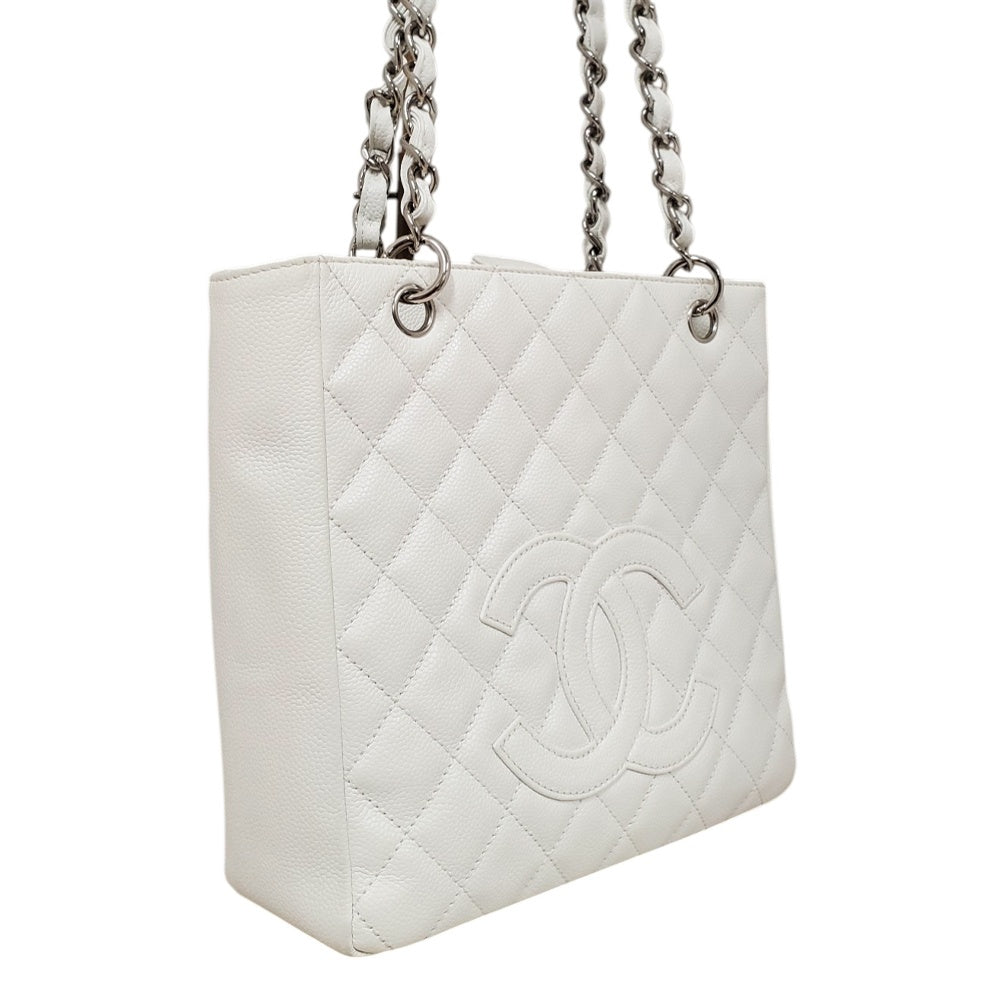 シャネル  CHANEL  キャビアスキン  マトラッセ  チェーントートバッグ  ホワイト/MA2602018