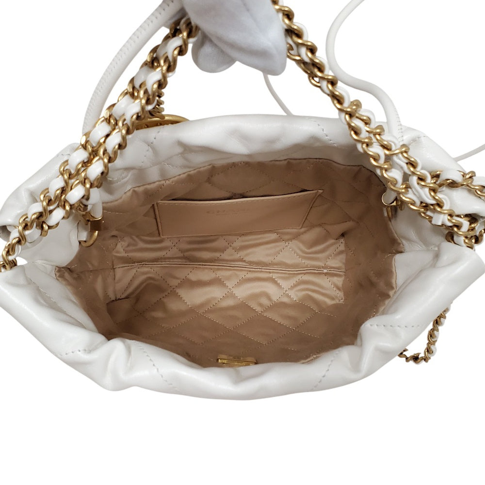 シャネル  CHANEL  シャイニーカーフスキン  CHANEL22  ミニ  チェーンショルダー  ホワイト/シルバー  AS3980/AT230822