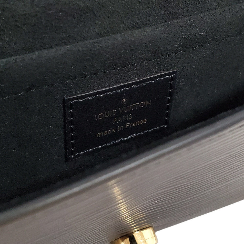 ルイヴィトン  LOUIS  VUITTON  エピ  パドロック  オン  ストラップ  M80682/MA2512018