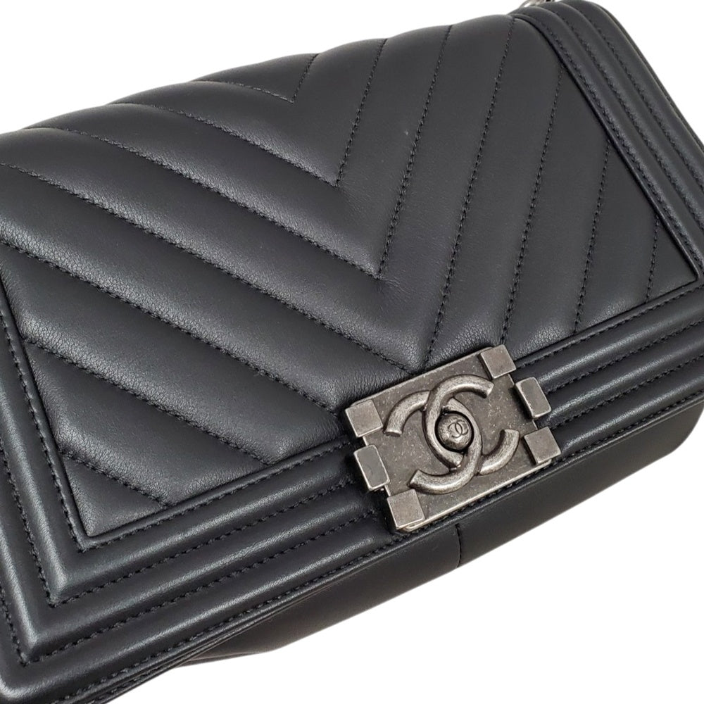 シャネル  CHANEL ボーイシャネル チェーンショルダー  A67086 ブラック ラムスキン/MA2609025
