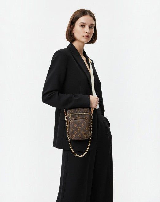 ルイヴィトン  LOUIS  VUITTON  モノグラム  ユーティリティ  クロスボディ  M80746/MA2602010