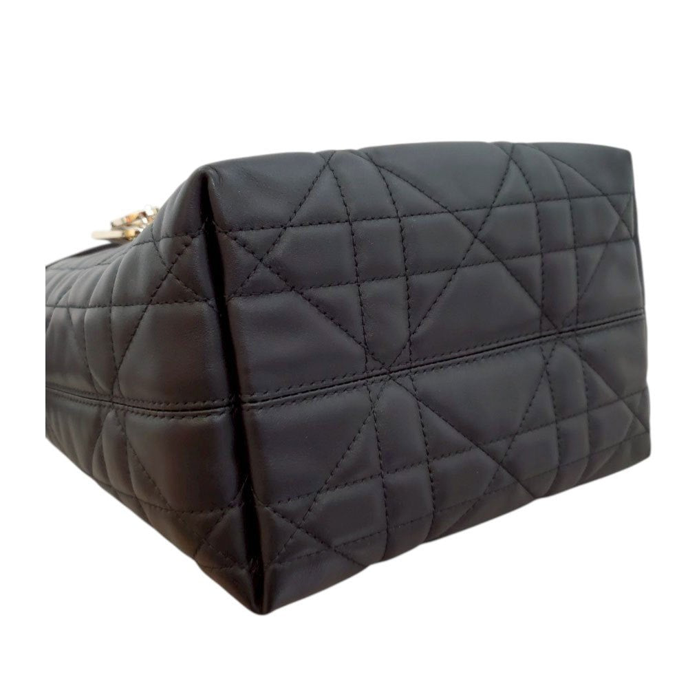 クリスチャン ディオール Christian Dior  カーフスキン  トゥジュール  バーティカルトートバッグ  スモール  ブラック