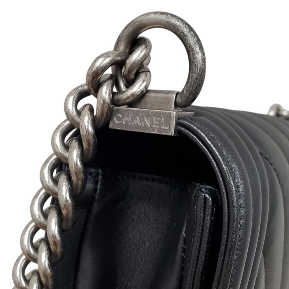 シャネル  CHANEL ボーイシャネル チェーンショルダー  A67086 ブラック ラムスキン/MA2609025