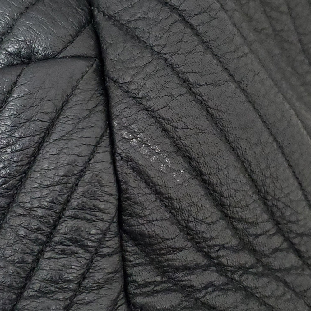 シャネル  CHANEL  レザー  Vステッチ  2WAYショルダーバッグ  WS8490/MA2602012