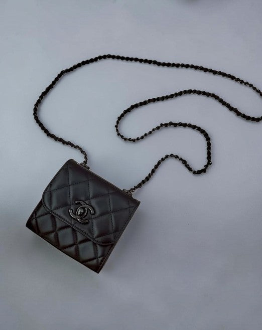シャネル CHANEL A81633 ソーブラック ラムスキン トレンディCC ミニ