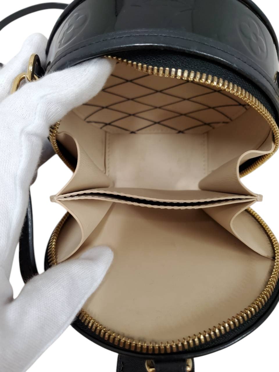 ルイヴィトン  LOUIS  VUITTON ミニボワットシャポー M90469 ブラック ヴェルニ  ショルダーバッグ/MA2608001