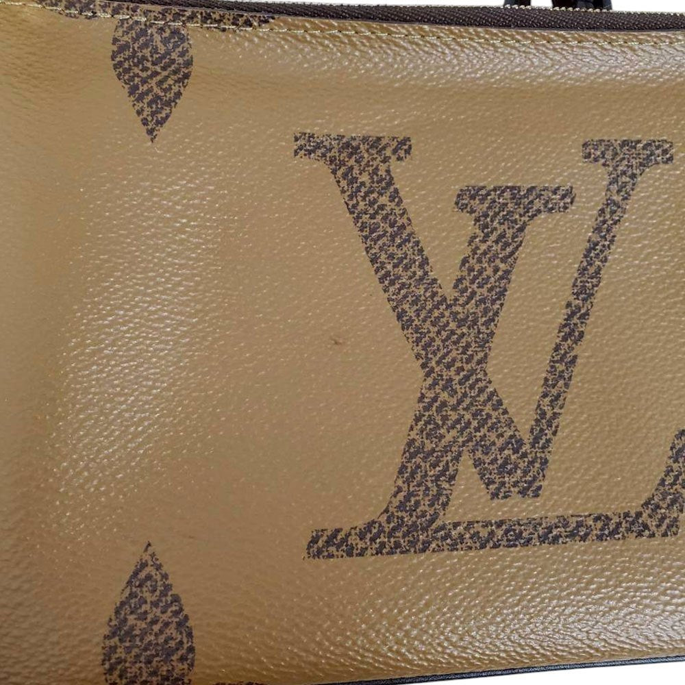 ルイヴィトン  LOUIS  VUITTON  モノグラム・ジャイアント・リバース  ポシェット・ドゥーブルジップ  M69203