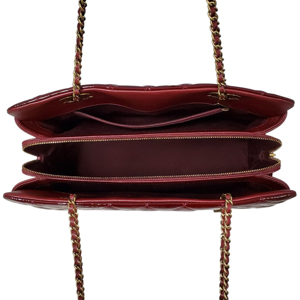 シャネル  CHANEL  パテントレザー  マトラッセ  チェーントートバッグ  ボルドー  A92893/AT251117