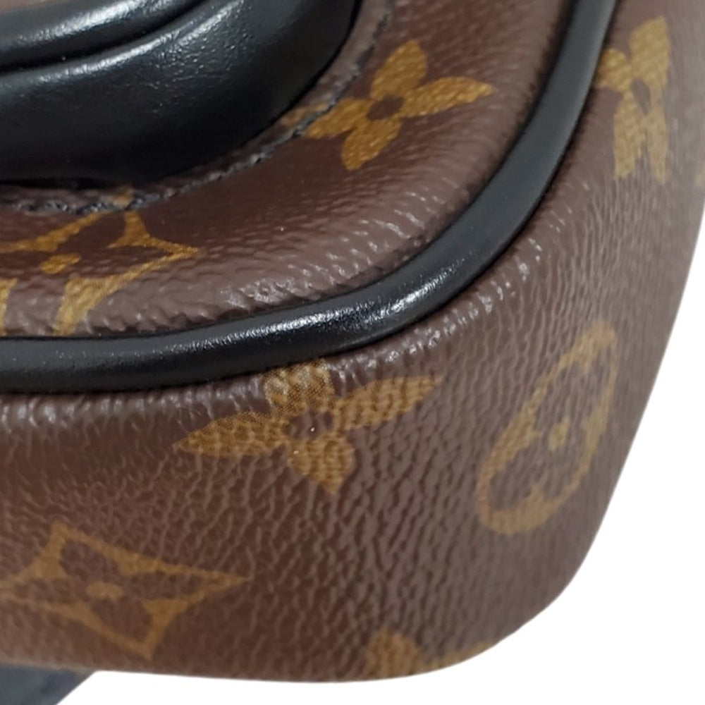 ルイヴィトン  LOUIS  VUITTON クリストファー ・ウェアラブルウォレット M69404 モノグラム/MA2609004