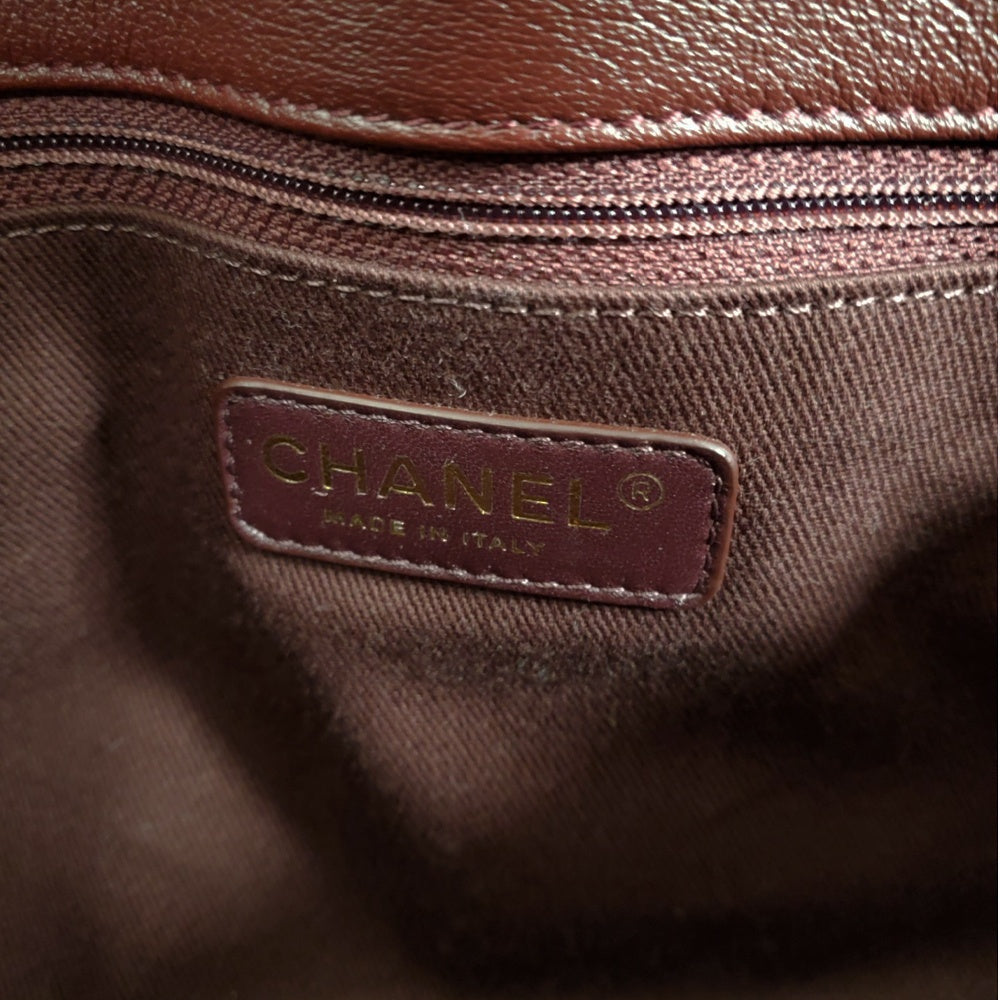 シャネル CHANEL パテントレザー マトラッセ チェーントートバッグ