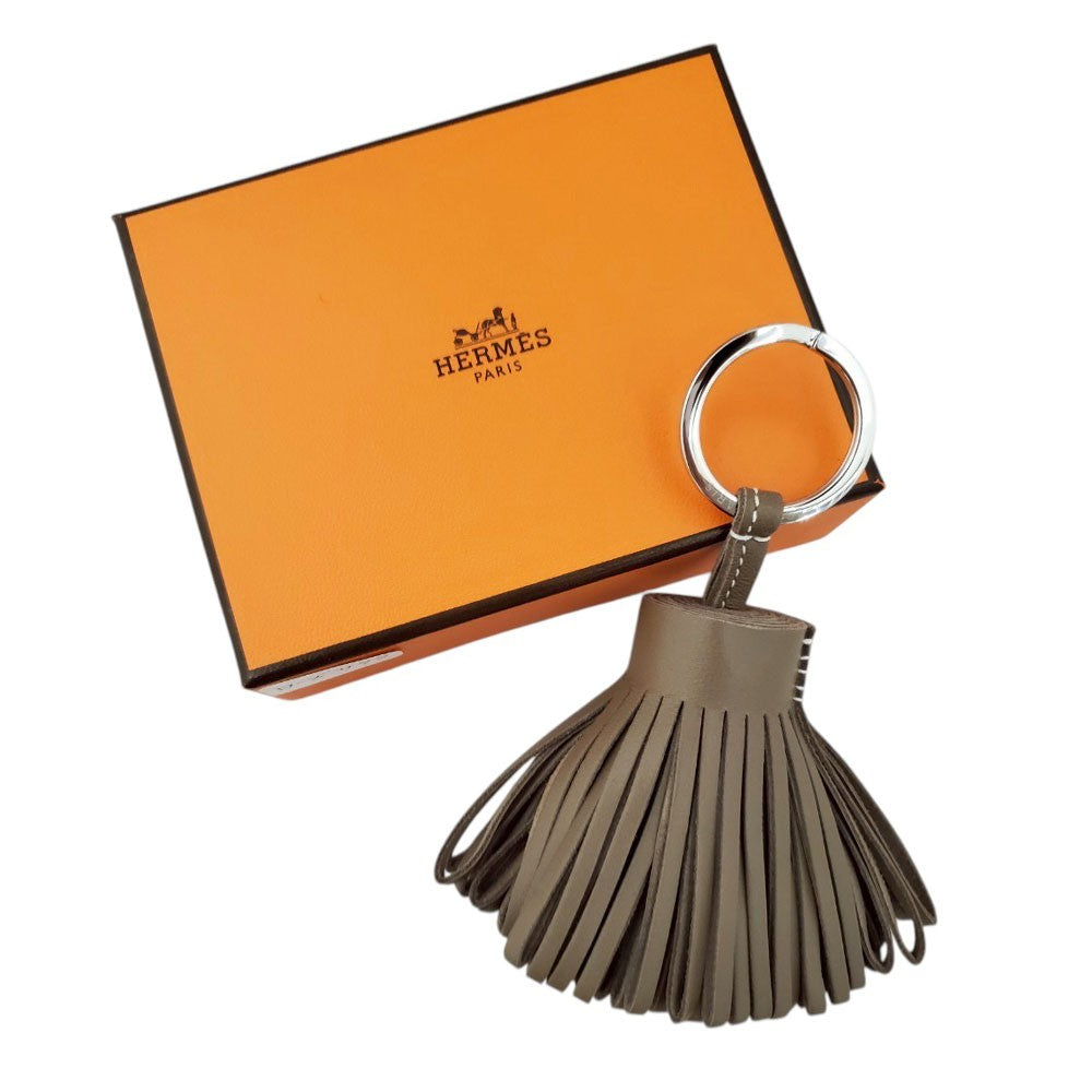 エルメス HERMES カルメン エトゥープ 2カラー キーリング エルメス HERMES カルメン エトゥープ 2カラー キーリング