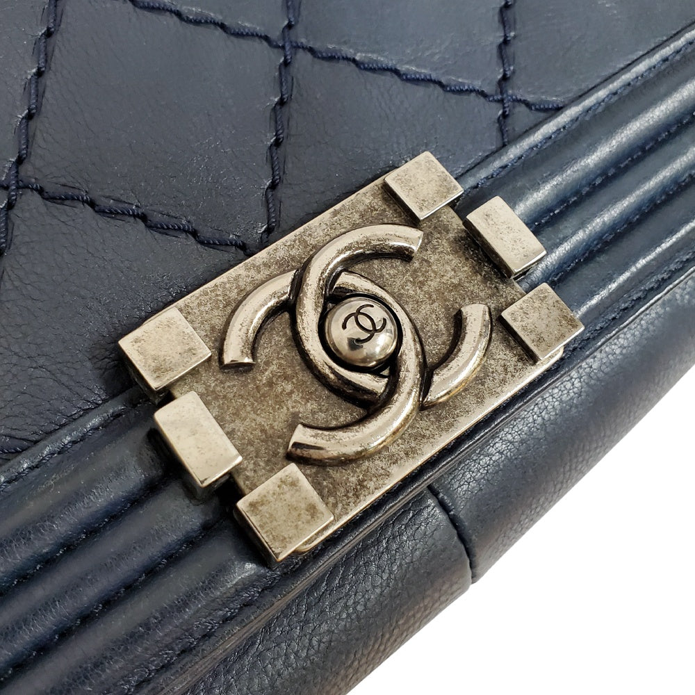 シャネル  CHANEL  ラムスキン  ボーイシャネル  CHANEL  チェーンショルダー  ラージ  A92193  ネイビー/MA2407015