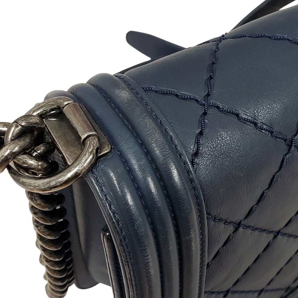 シャネル  CHANEL  ラムスキン  ボーイシャネル  CHANEL  チェーンショルダー  ラージ  A92193  ネイビー/MA2407015