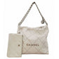 シャネル  CHANEL  シャイニーカーフスキン  CHANEL22  ハンドバッグ  ホワイト/シルバー