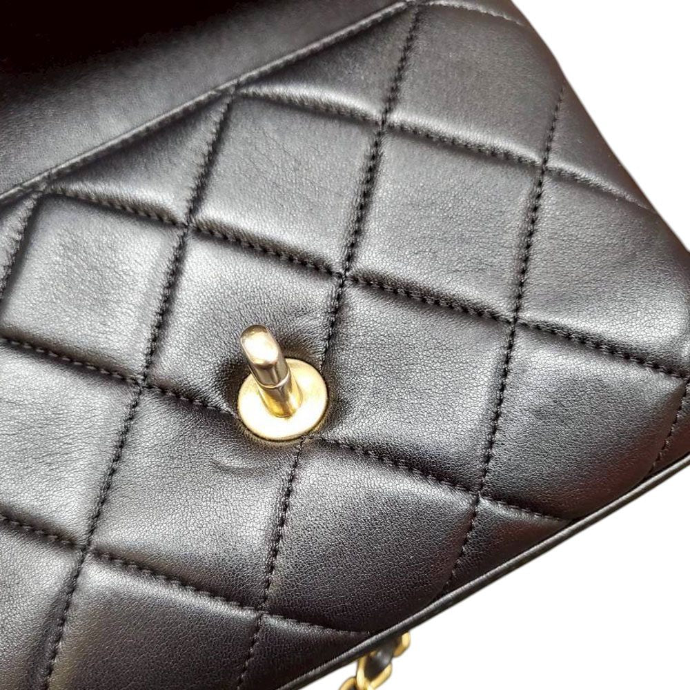 シャネル CHANEL ラムスキン マトラッセ ミニフラップバッグ チェーン