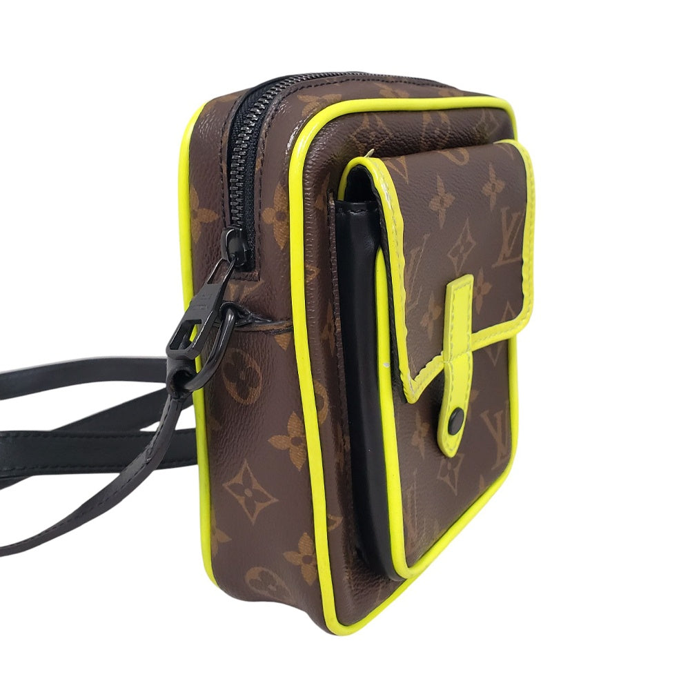 ルイヴィトン  LOUIS  VUITTON  モノグラム・マカサー  クリストファー  ウェアラブルウォレット  M80793