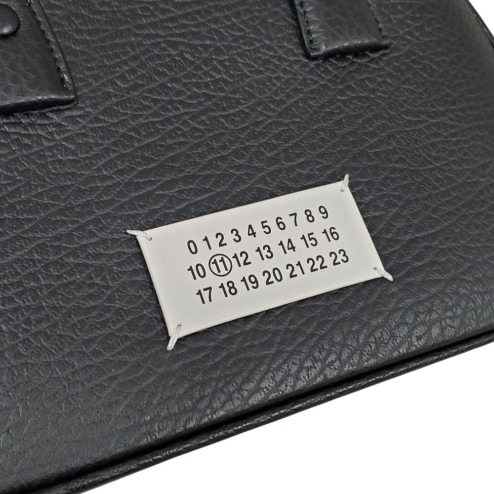 メゾンマルジェラ  Maison Margiela  5AC ドローストリングバッグ SB3WD005 ブラック グレインレザー/MA2609020