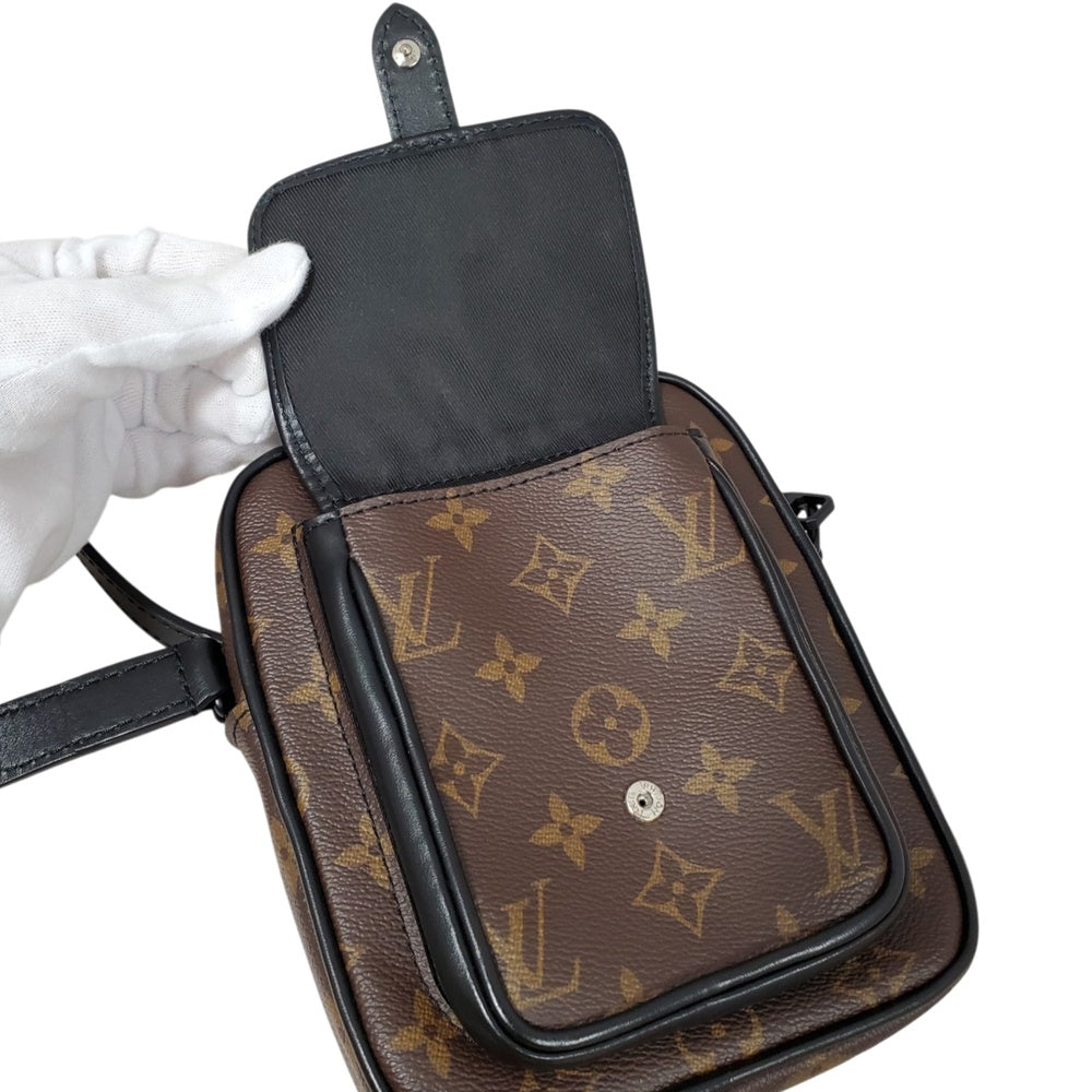 ルイヴィトン  LOUIS  VUITTON クリストファー ・ウェアラブルウォレット M69404 モノグラム/MA2609004
