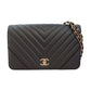 シャネル  CHANEL ブラック ラムスキン  VステッチWチェーン  ショルダーバッグ