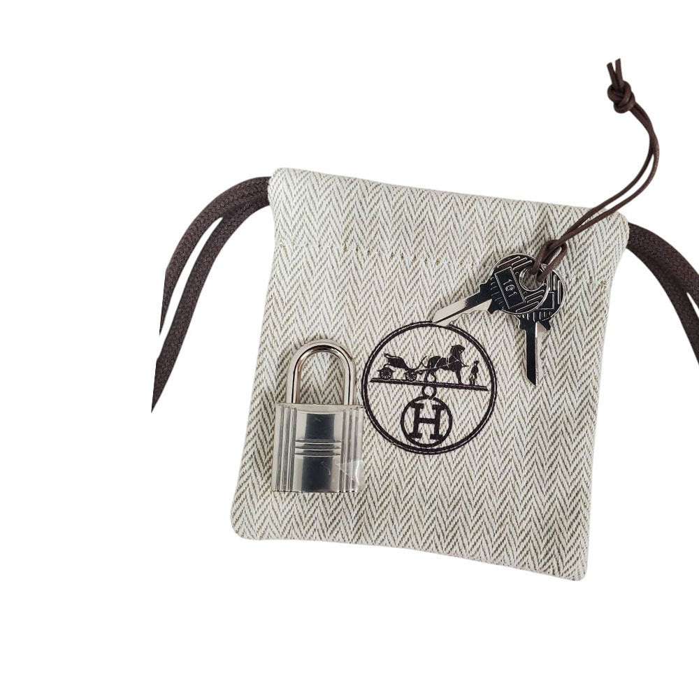 エルメス  HERMES ピコタンロックPM ゴールド トリヨン  SV金具  K刻印/AT250710