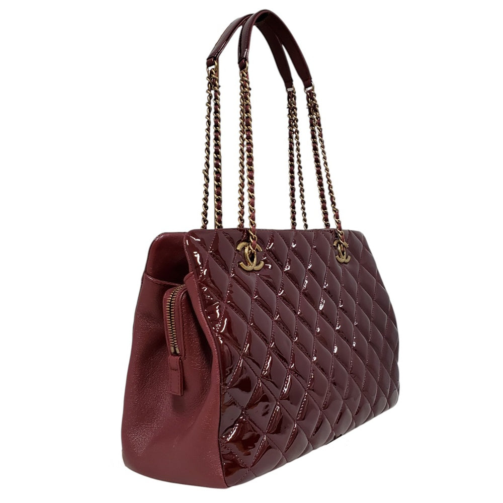 シャネル CHANEL パテントレザー マトラッセ チェーントートバッグ