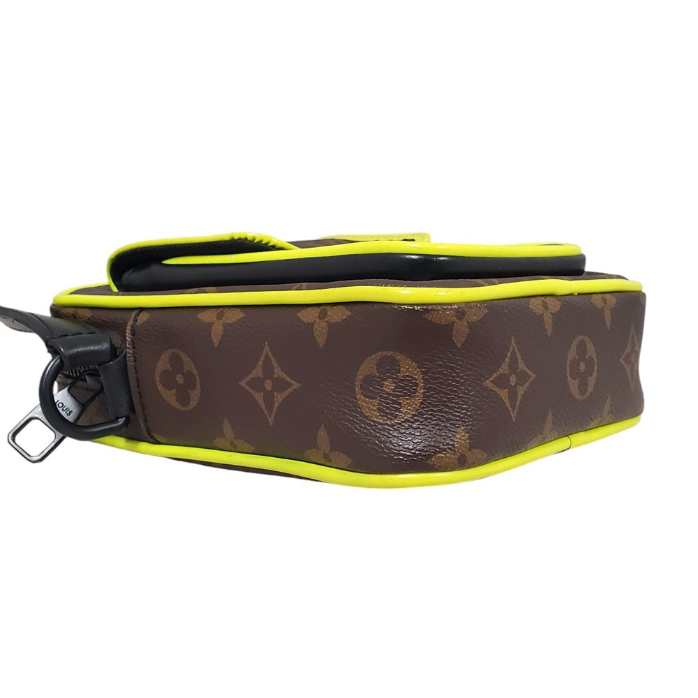 ルイヴィトン  LOUIS  VUITTON  モノグラム・マカサー  クリストファー  ウェアラブルウォレット  M80793