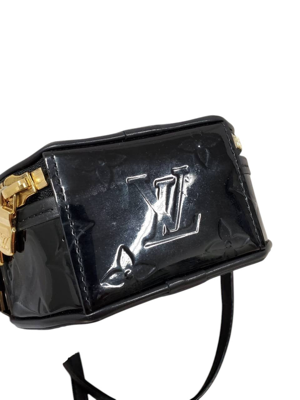 ルイヴィトン  LOUIS  VUITTON ミニボワットシャポー M90469 ブラック ヴェルニ  ショルダーバッグ/MA2608001