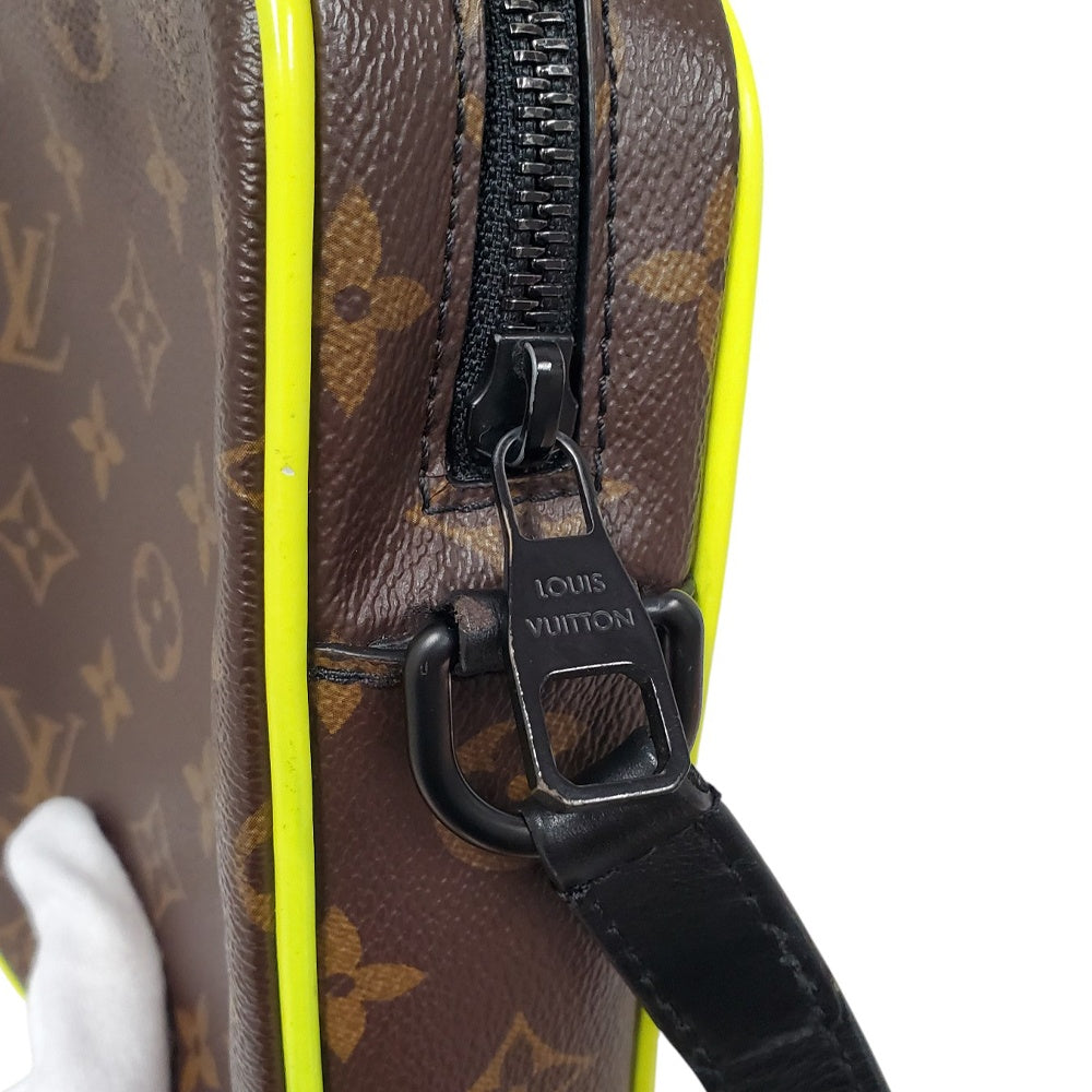 ルイヴィトン LOUIS VUITTON モノグラム・マカサー クリストファー