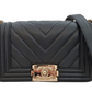 シャネル  CHANEL  ラムスキン  ボーイシャネル  CHANEL  Vステッチ  チェーンショルダー