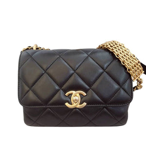 新品 chanel ミニフラップバッグ マトラッセ ラムスキン 18cm シャネル CHANEL ラムスキン マトラッセ ミニフラップバッグ チェーン