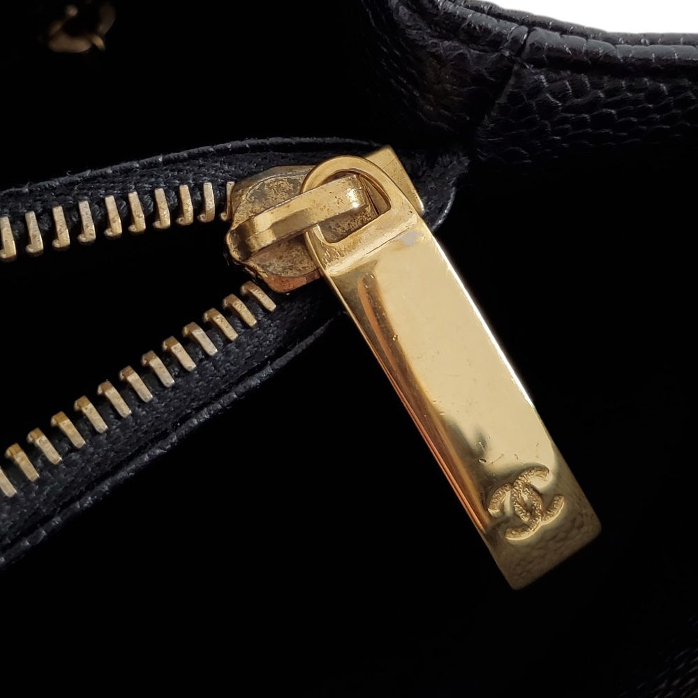 シャネル  CHANEL  キャビアスキン  GSTチェーントートバッグ  A50995/MA2602002