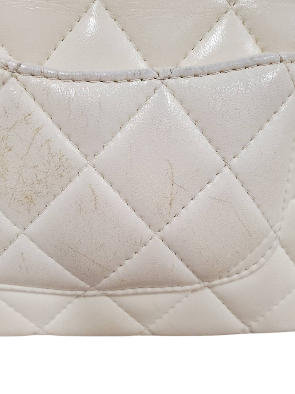 シャネル  CHANEL マトラッセ20 ベージュ ラムスキン  2020年コレクション  ショルダーバッグ/PW26024