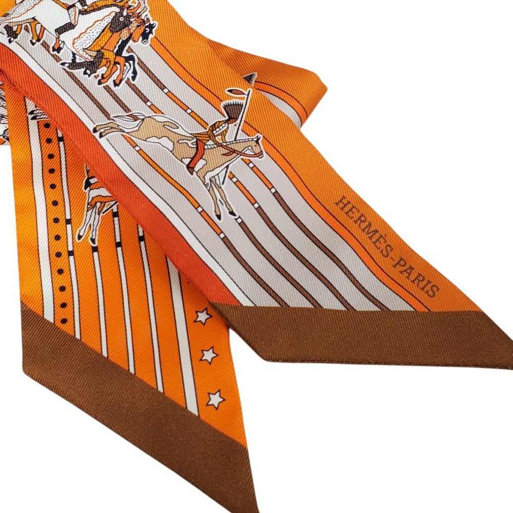 エルメス  HERMES ツイリー  Pani  La  Shar  Pawnee  パウニー族の首長  オレンジ/マスチック/ブラウン シルク100％/AT221227